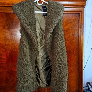 A nice fur comfortable jacket / vest jacket sweater